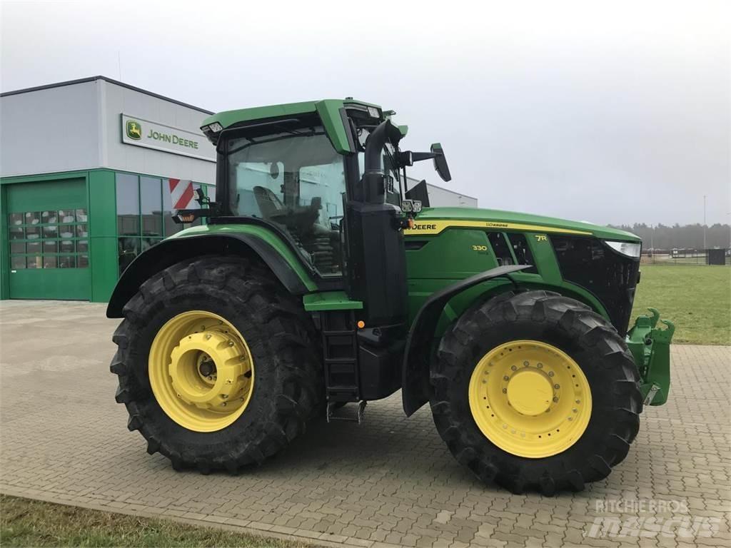 John Deere 7R 330 Tractoare