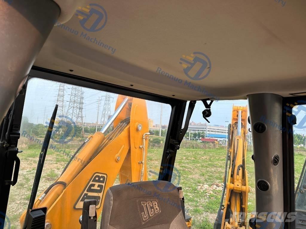 JCB 4 CX Buldoexcavatoare