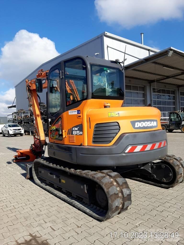Develon DX 85 R-3 Excavatoare 7t - 12t