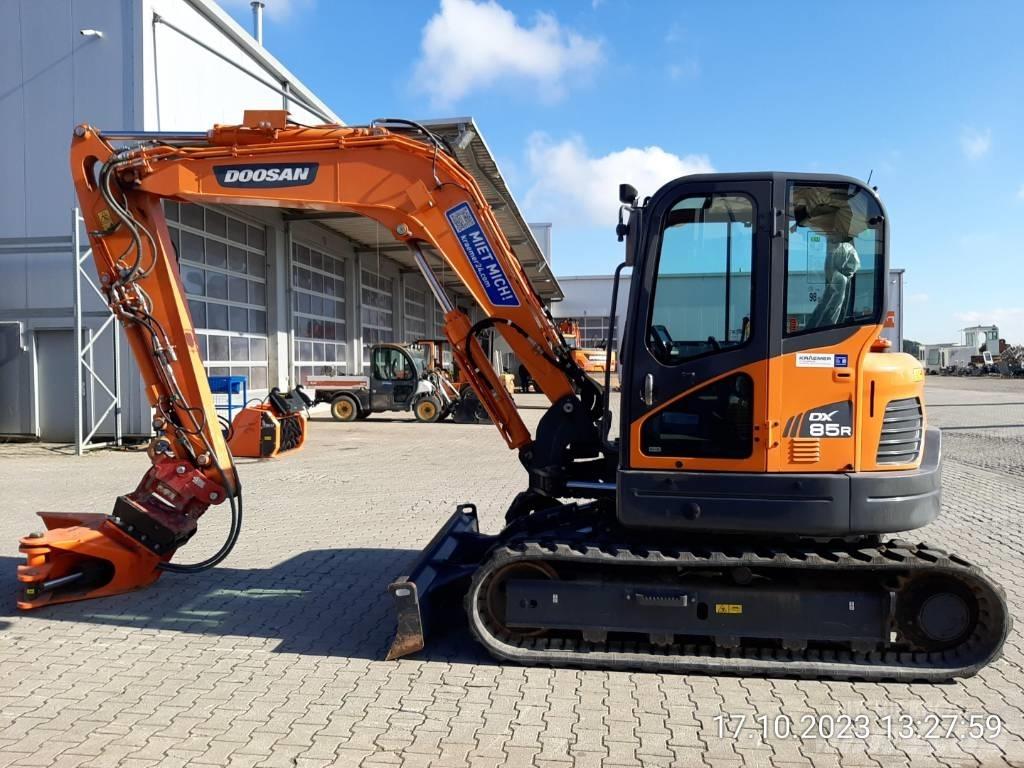 Develon DX 85 R-3 Excavatoare 7t - 12t