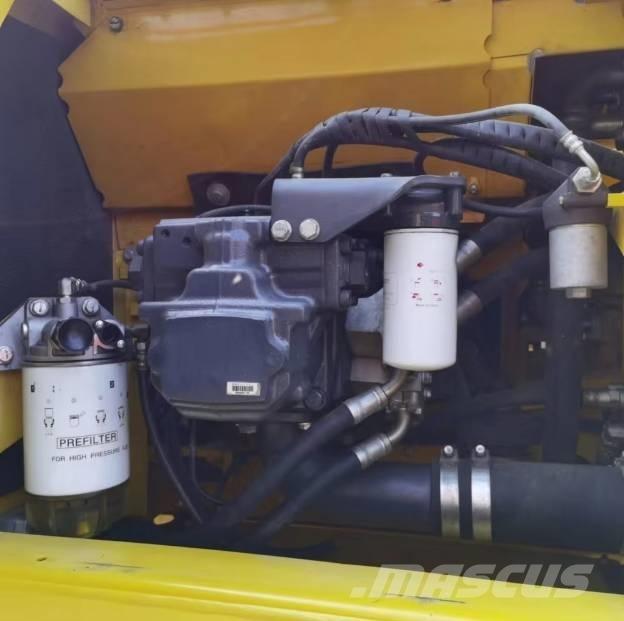 Komatsu PC220-8 Excavatoare pe șenile
