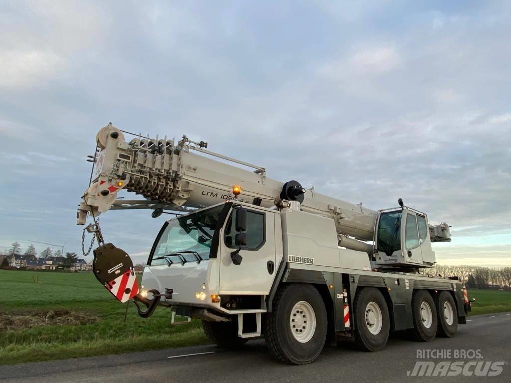 Liebherr LTM1090-4.2 Macara pentru orice teren