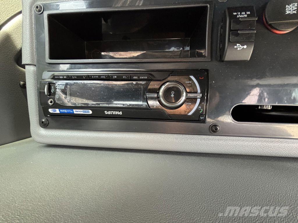 Yanmar B95W Excavatoare cu roti