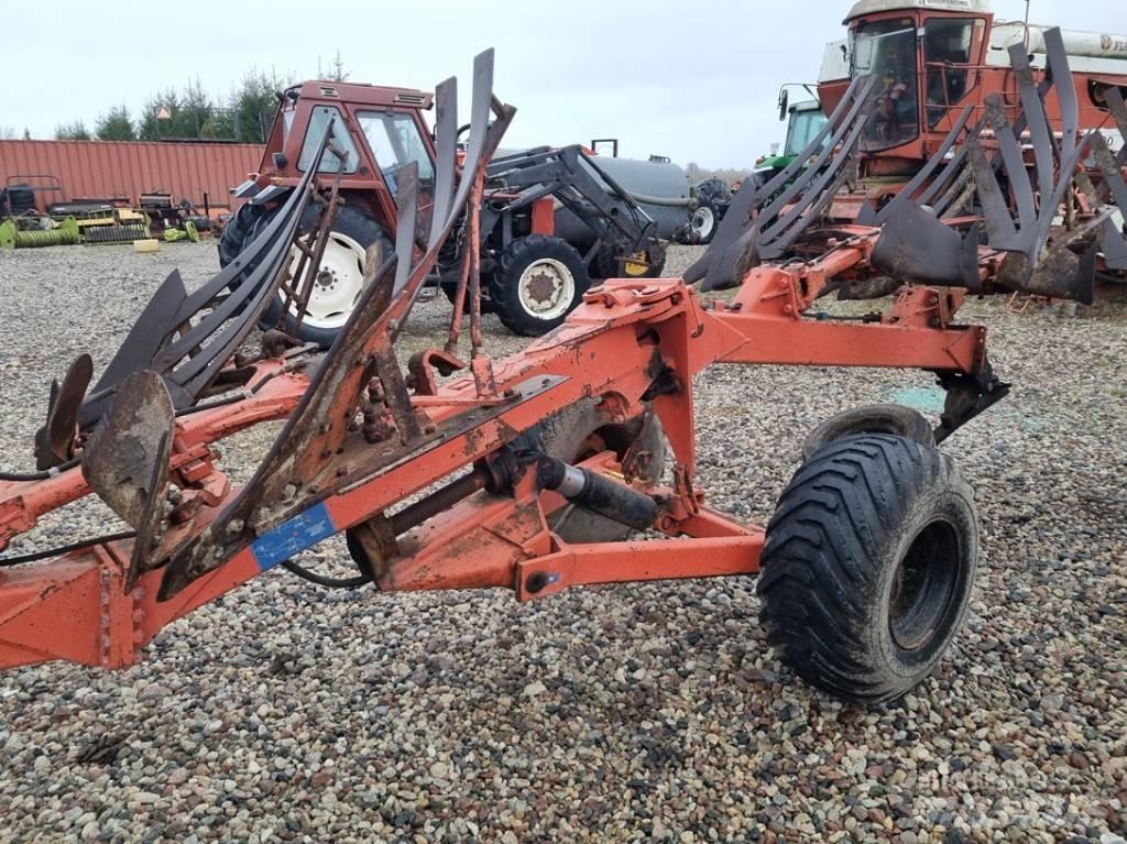 Kuhn Manager 6 Pluguri reversibile