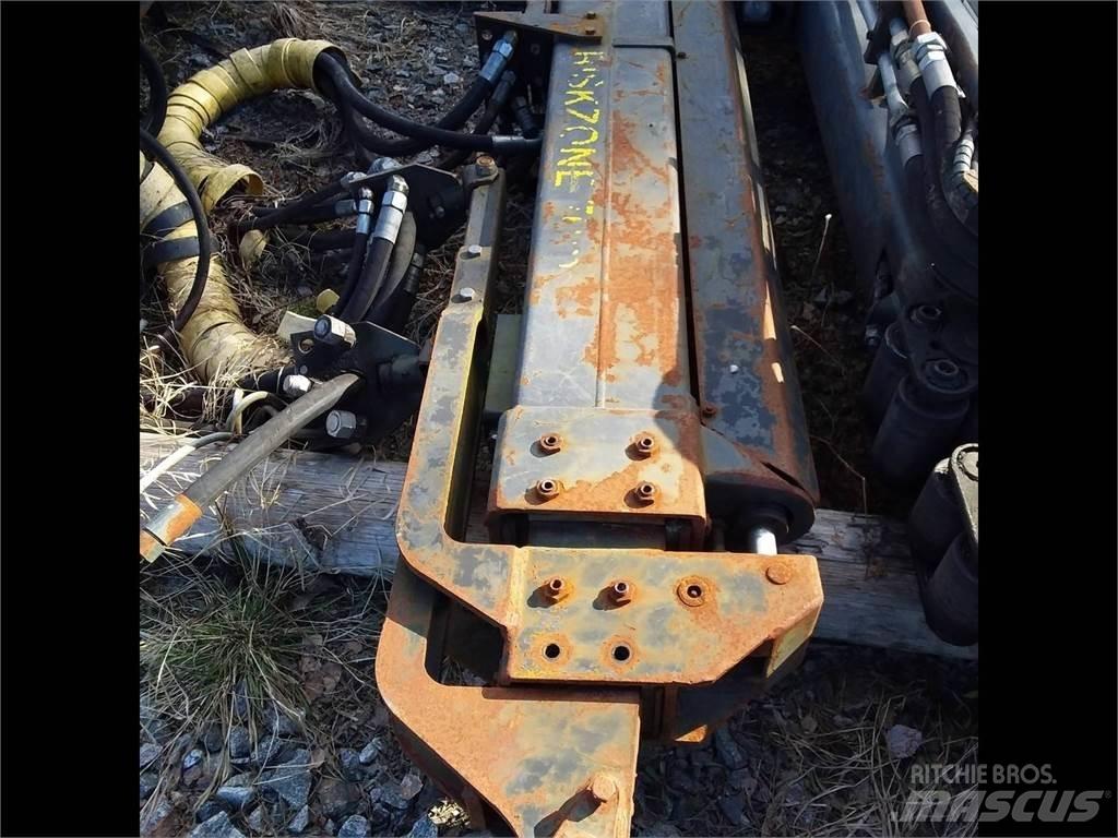 John Deere 210 Macarale pentru culegatoare