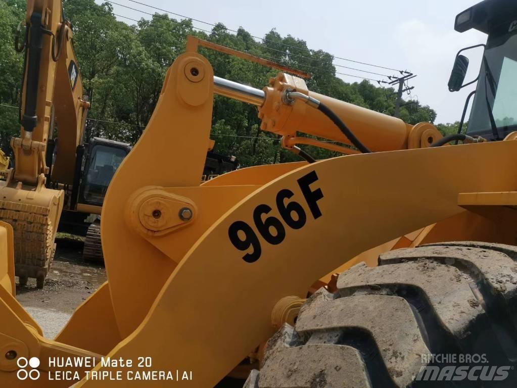CAT 966 F Incarcator pe pneuri