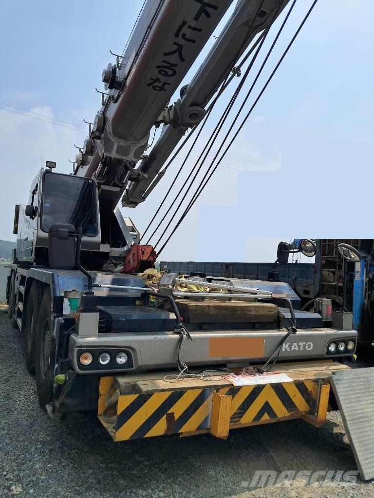 Kato KR-75H Macara teren accidentat