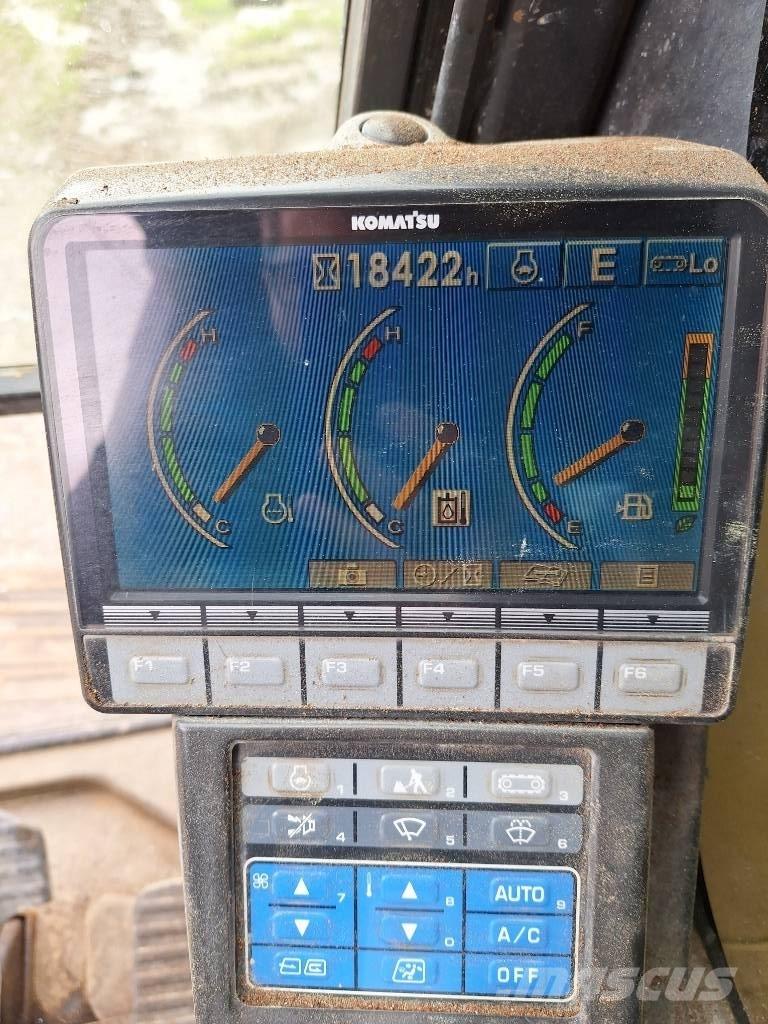 Komatsu PC 210 LC-8K Excavatoare pe șenile
