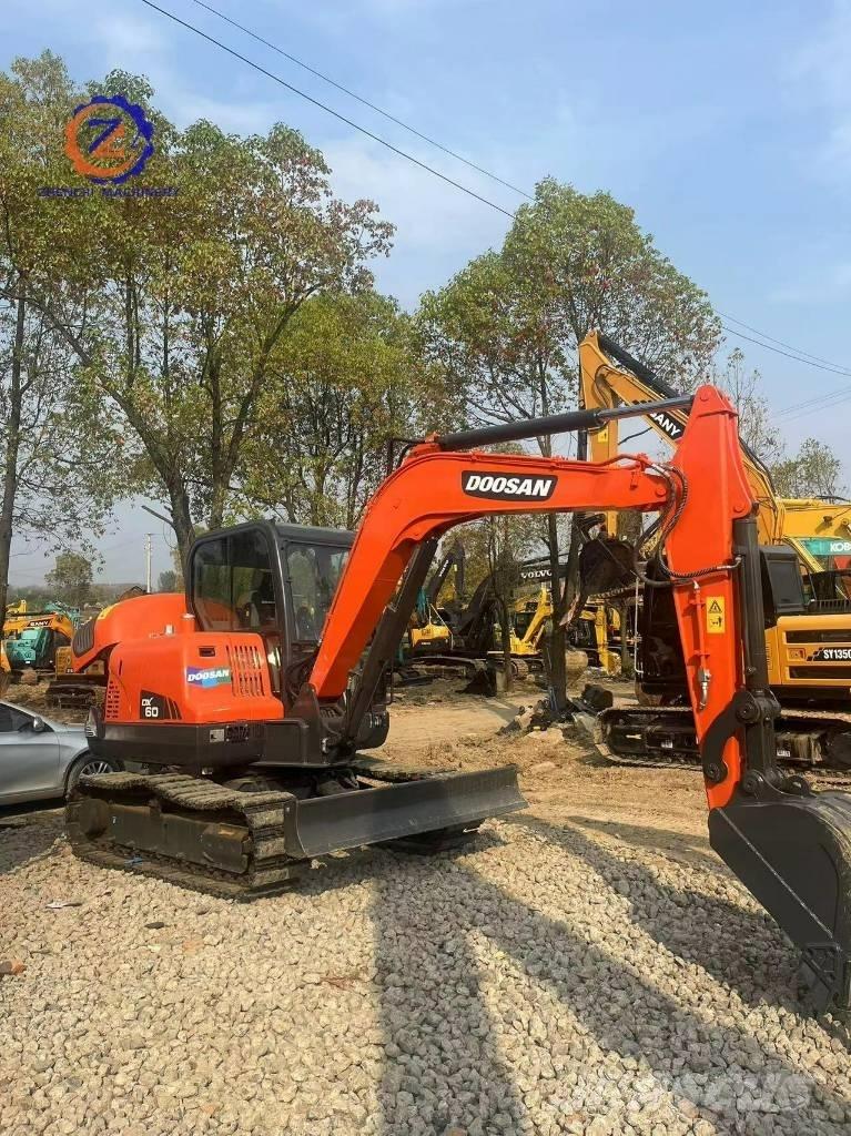 Doosan DX 60 Mini excavatoare < 7t