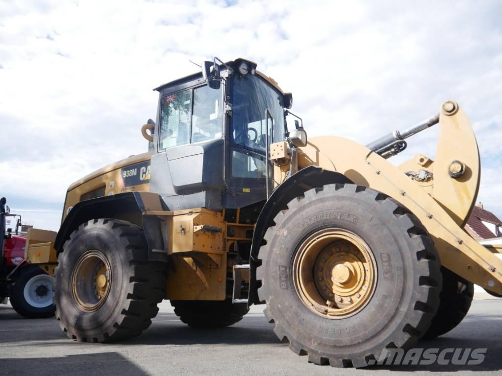 CAT 938M Incarcator pe pneuri