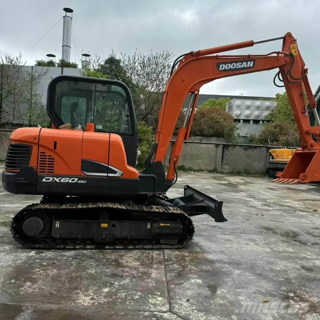 Doosan DX 60-9 C Mini excavatoare < 7t