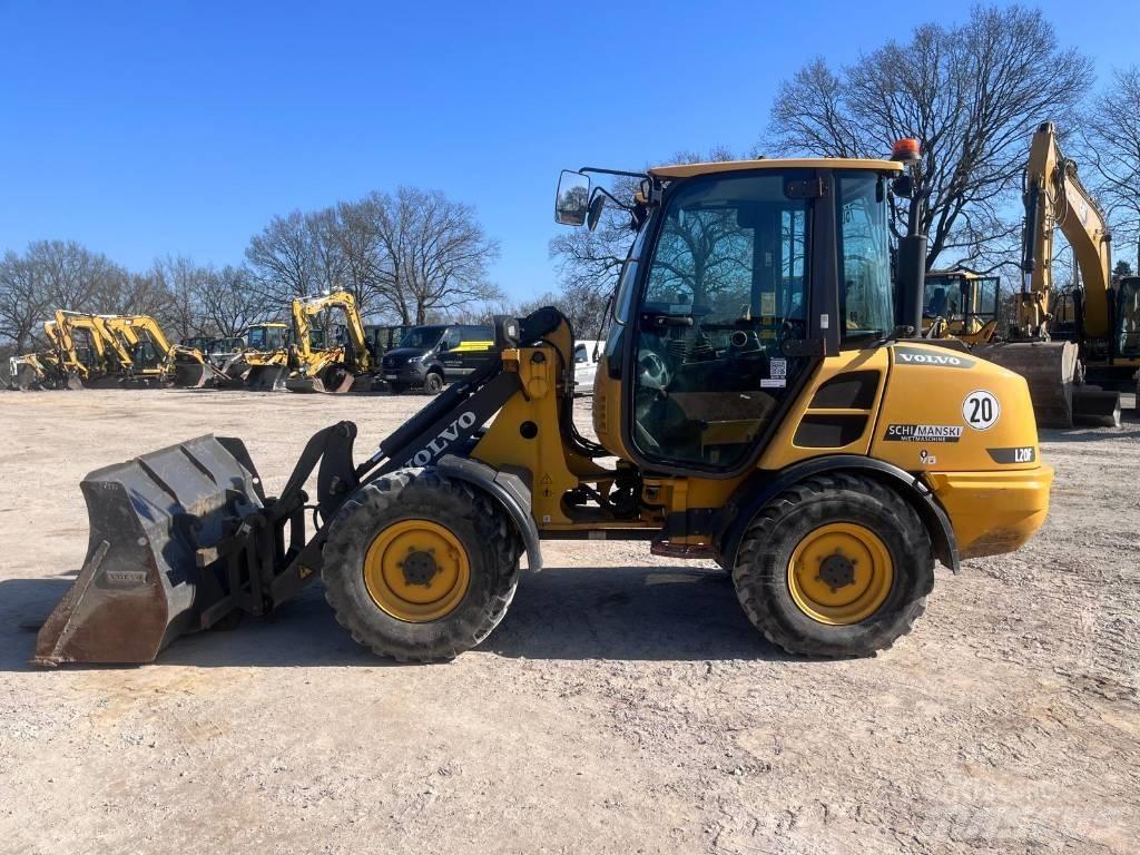 Volvo L20F  1415h Incarcator pe pneuri