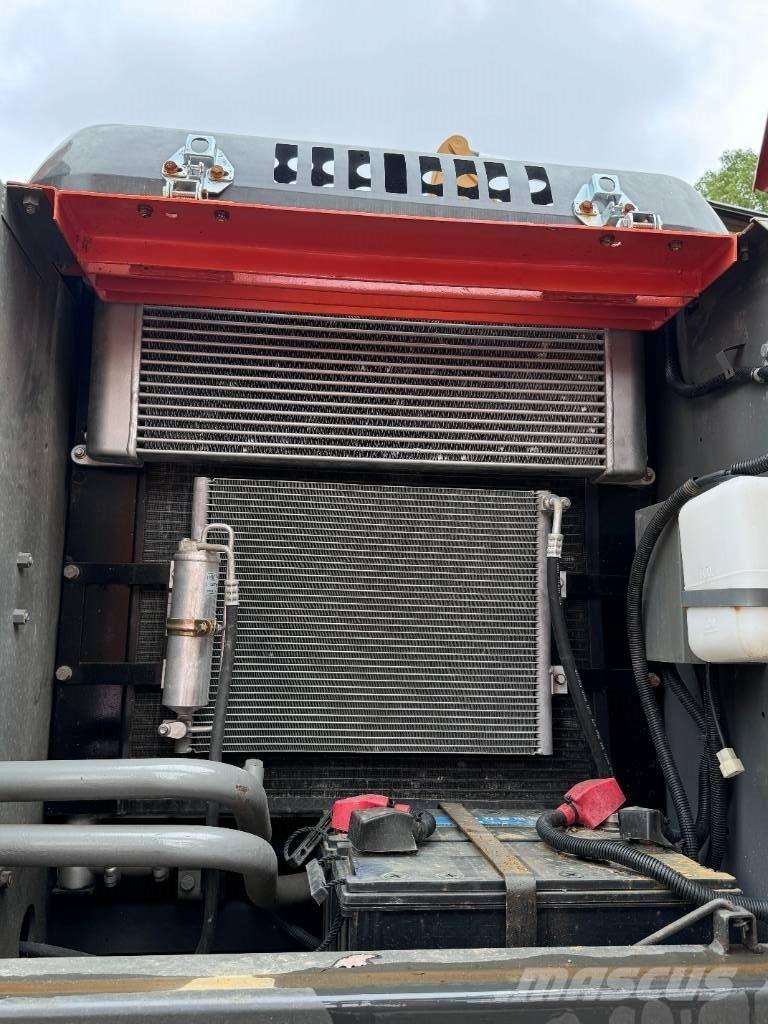 Hitachi ZX 200-3 G Excavatoare pe șenile
