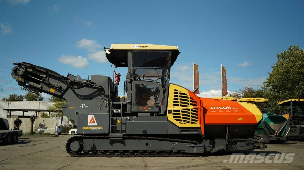 Bomag BMF 2500 S Pavatoare asfalt