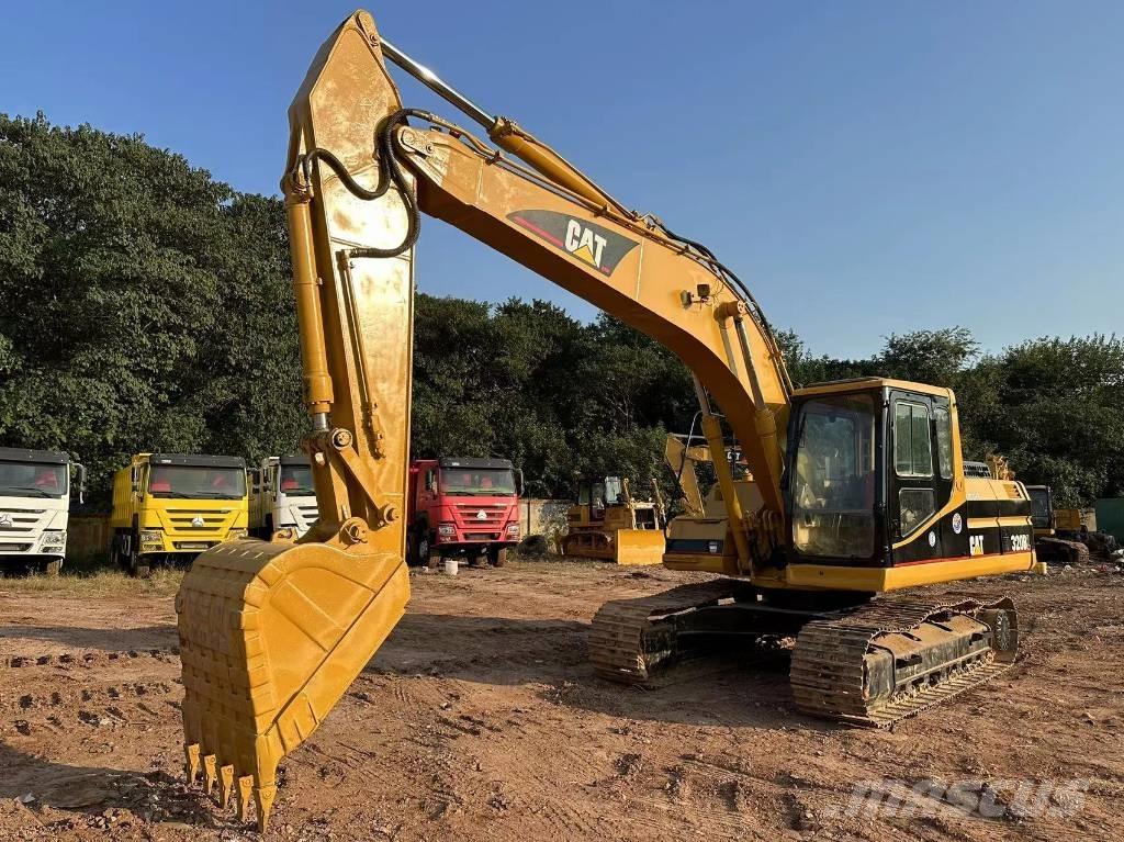 CAT 320 B Excavatoare pe șenile
