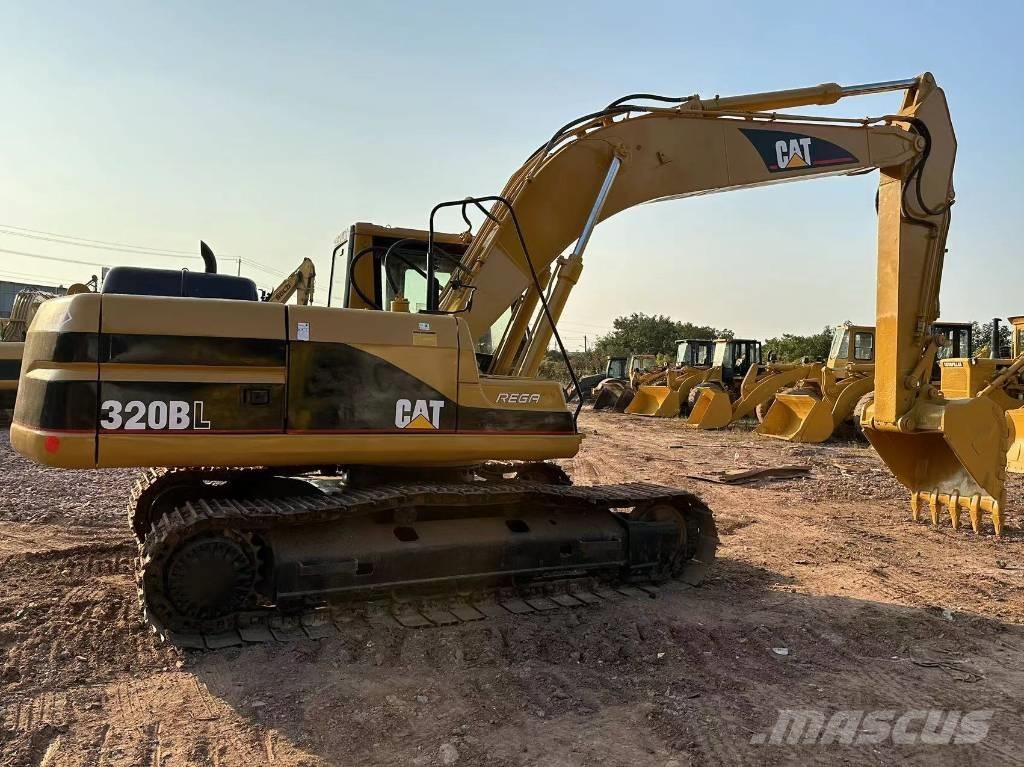 CAT 320 B Excavatoare pe șenile
