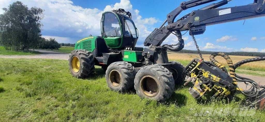 John Deere 1170 E Combine forestiere