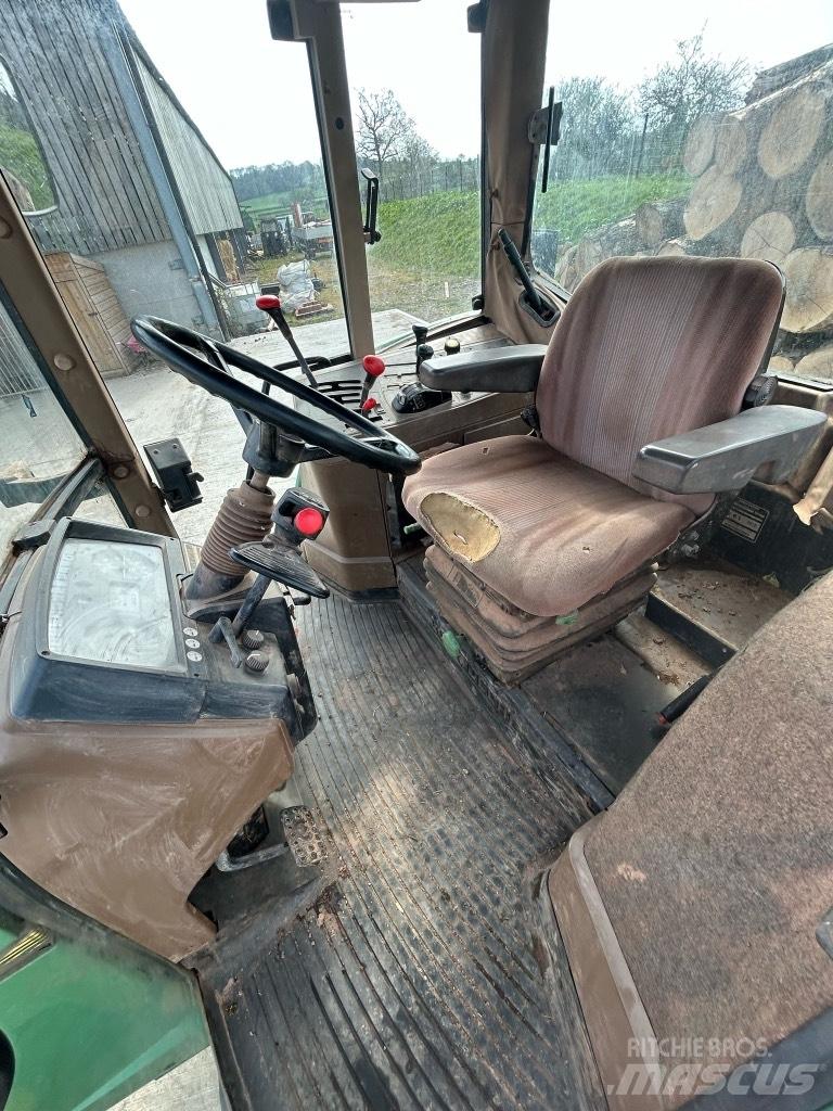 John Deere 6400 Tractoare compacte