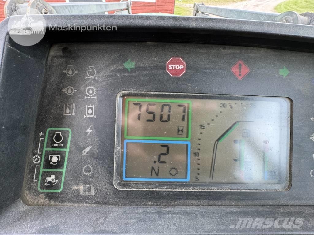 John Deere 7600 Tractoare