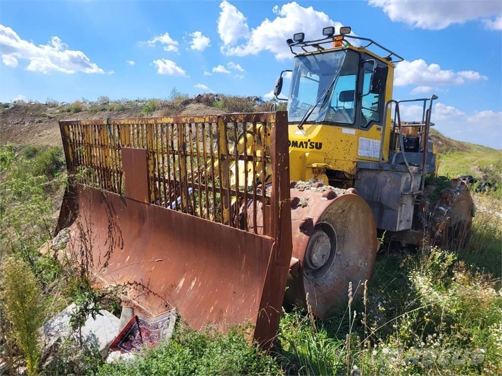 Komatsu WF 450T-3 Utilaje construcții - Altele