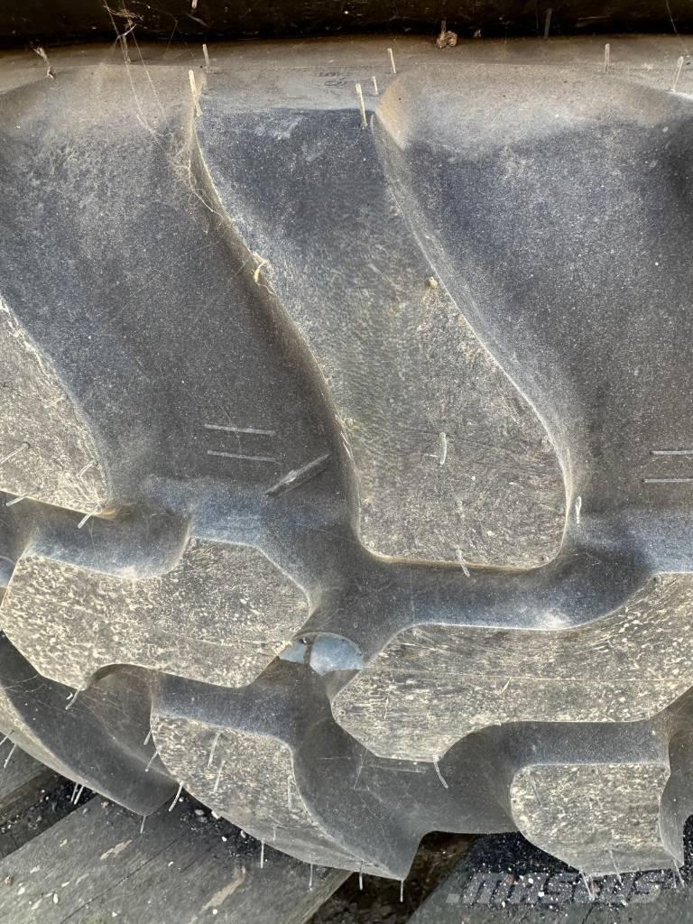 Dunlop 405/70R20 Anvelope, roti si jante