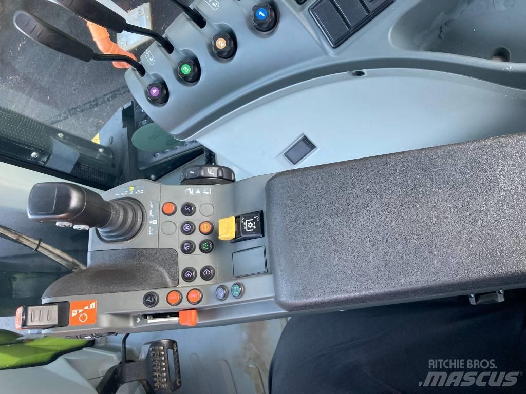 CLAAS Axion 830 CIS Tractoare