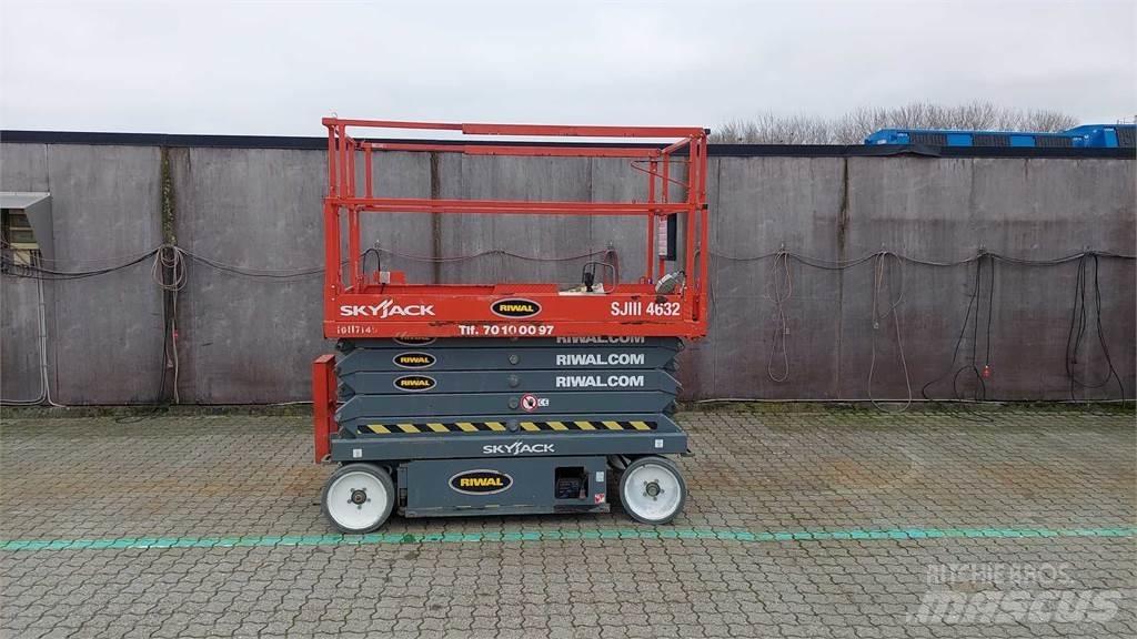 SkyJack SJIII4632 Platforme foarfeca