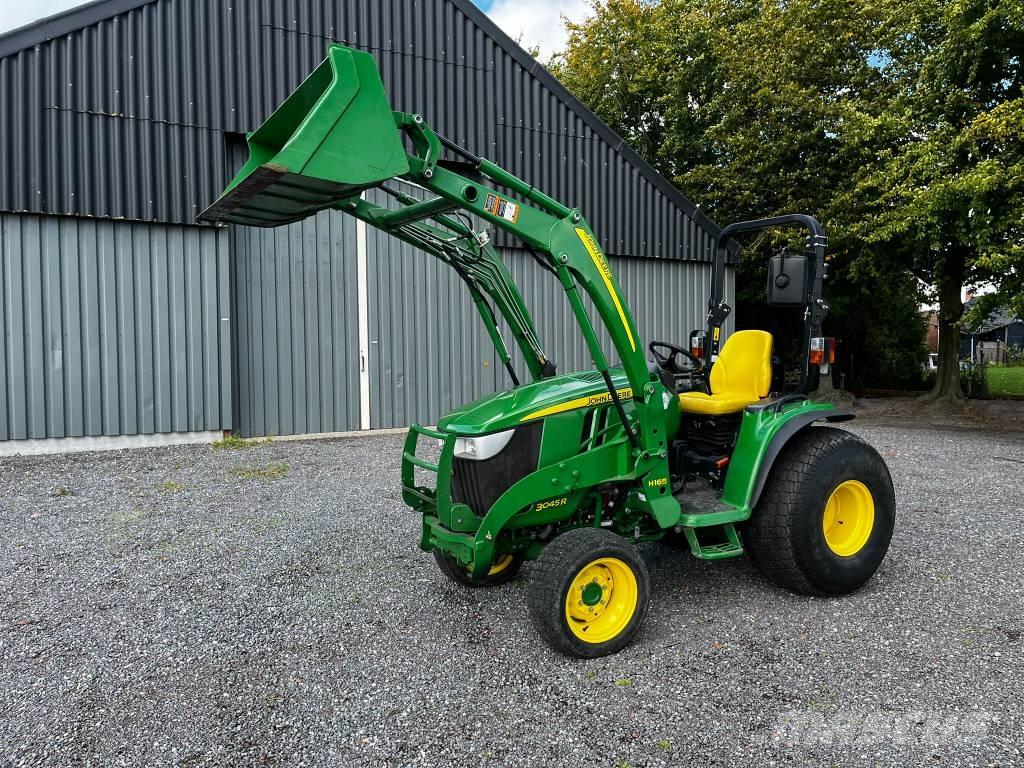 John Deere 3045 R Tractoare