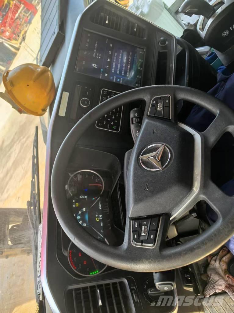 Sany SAC3000C8-8 Macara pentru orice teren