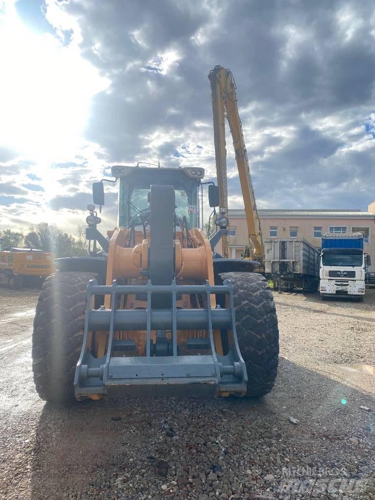 Liebherr 580  L Incarcator pe pneuri