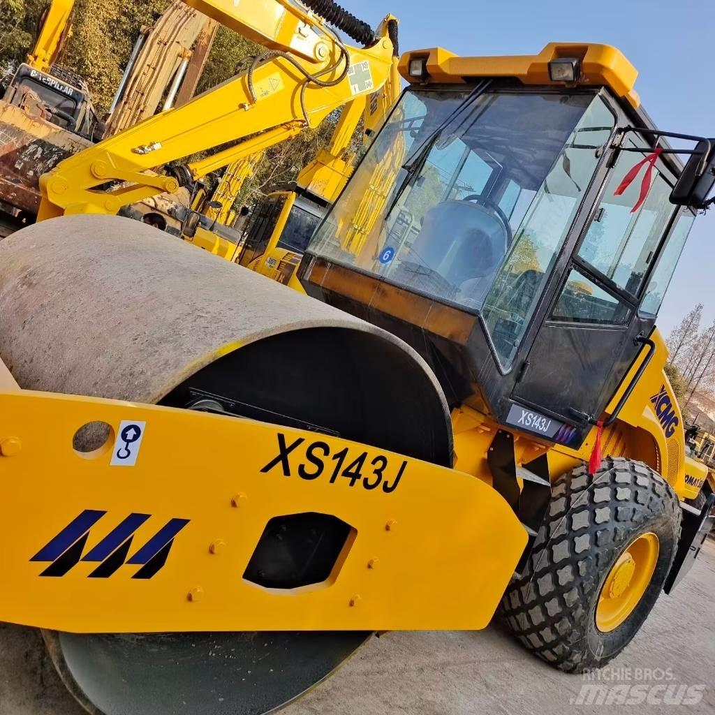 XCMG XS 142 J Compactoare monocilindrice
