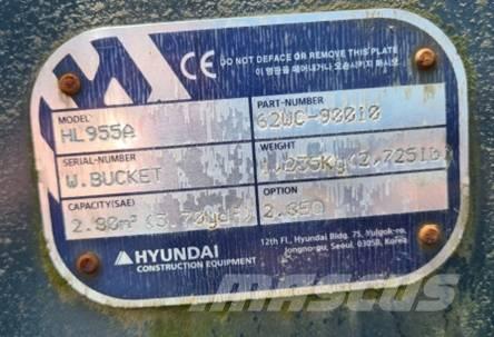 Hyundai HL955A Pistoane