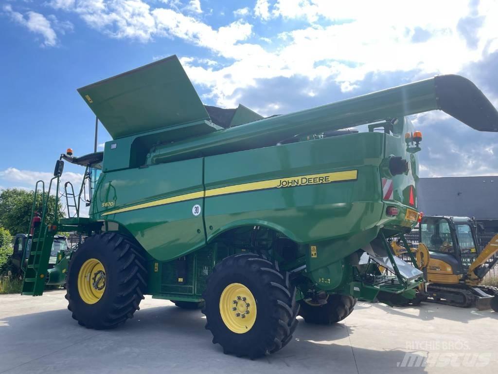 John Deere S670 4x4 Combine de secerat