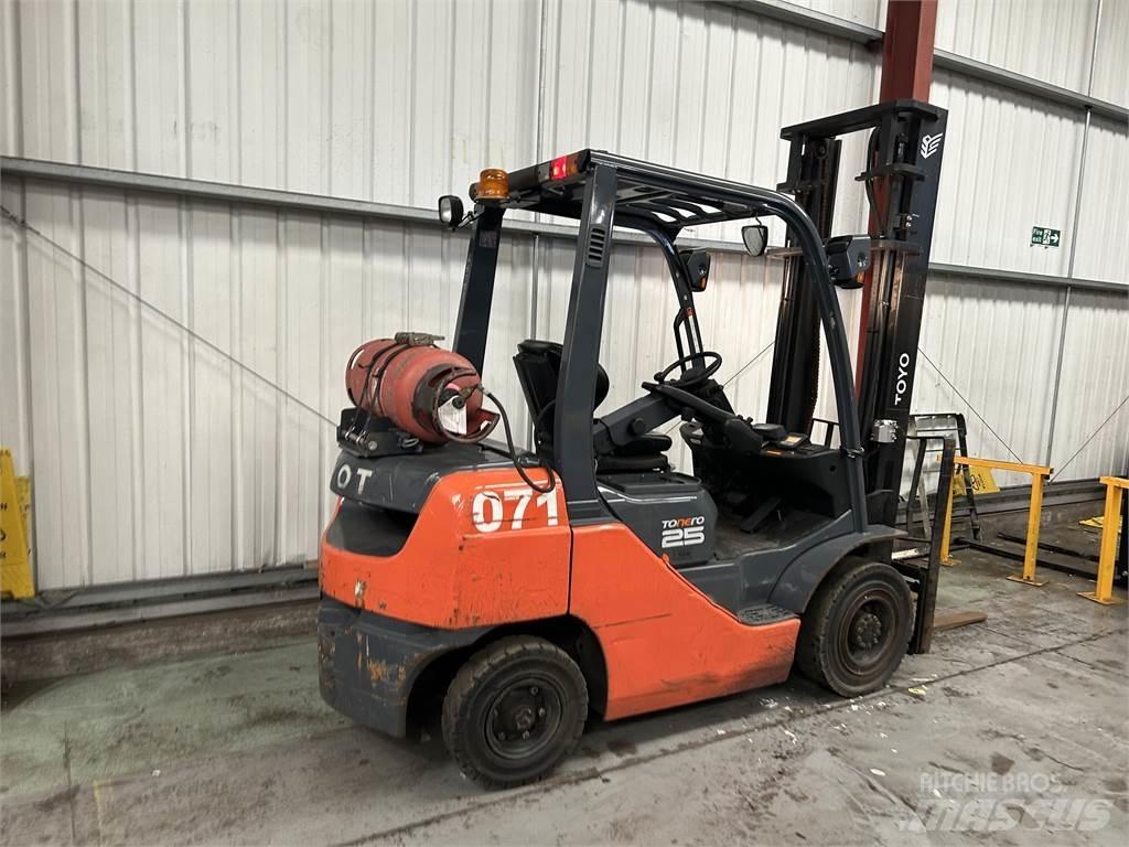 Toyota 02-8FGF25 Stivuitor GPL