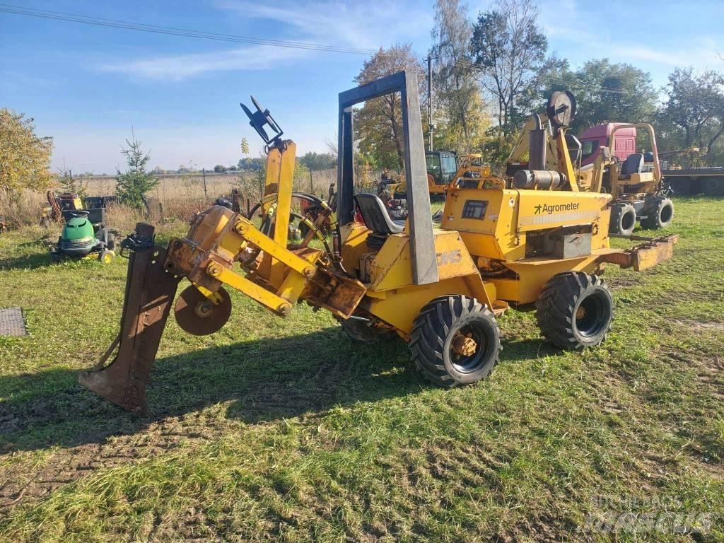 CASE Davis DH5 Utilaje construcții - Altele