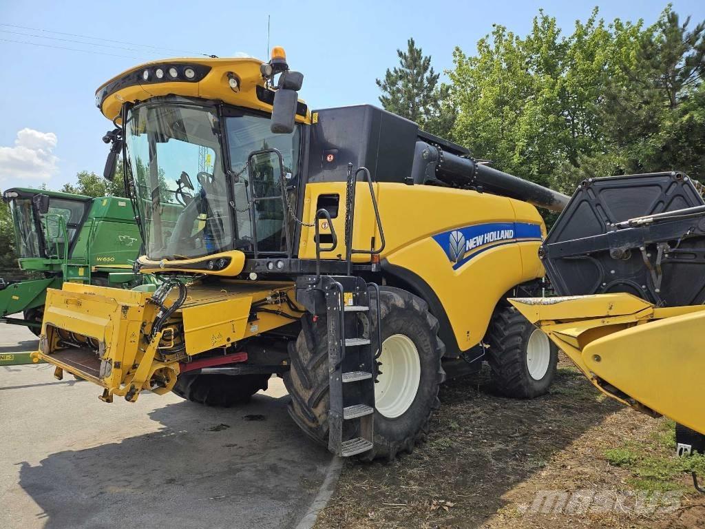 New Holland CX8.70 Combine de secerat