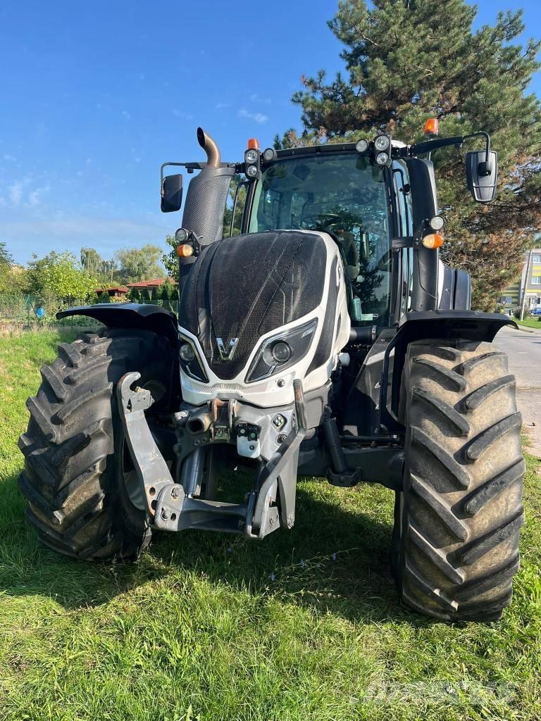 Valtra T234 Versu Tractoare