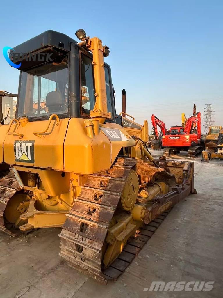 CAT D 6 N Buldozere pe senile