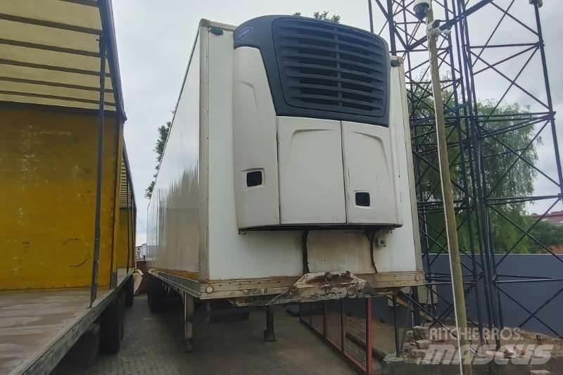 Afrit 30 pallet Alte remorci