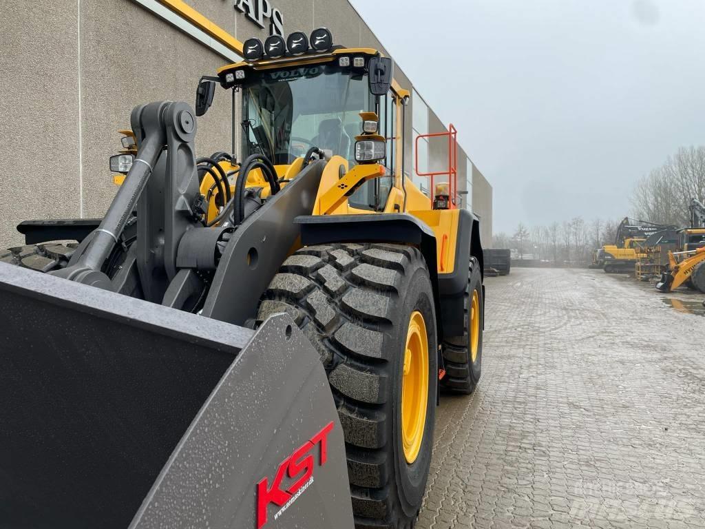 Volvo L 180 H Incarcator pe pneuri