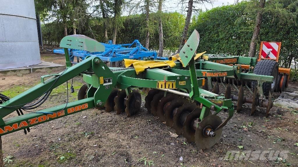 Amazone Taurus 3000 Grape cu disc