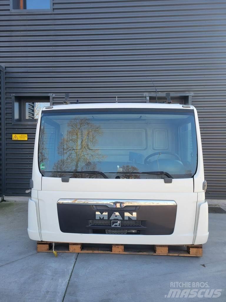 MAN TGM - Day cab Cabine si interior