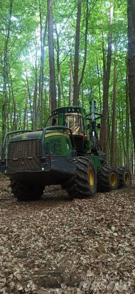 John Deere 1070G Combine forestiere