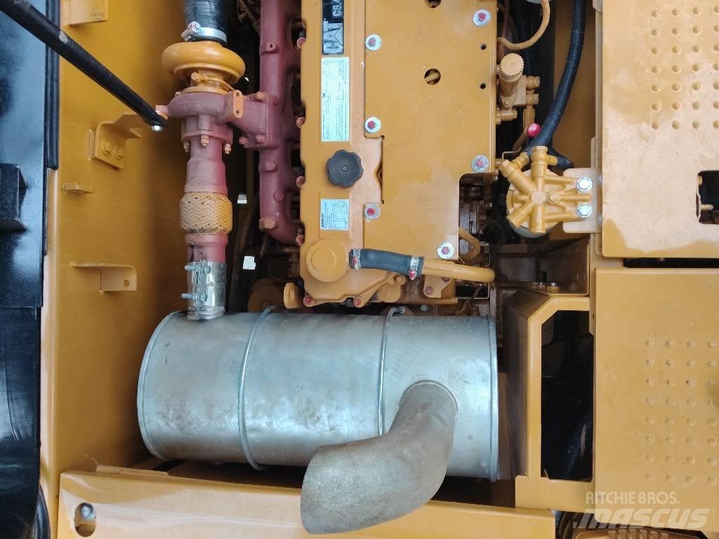 CAT 320 D L Excavatoare pe șenile
