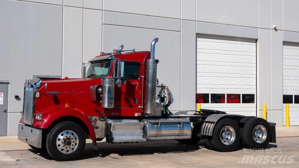 Kenworth W 900 Autotractoare