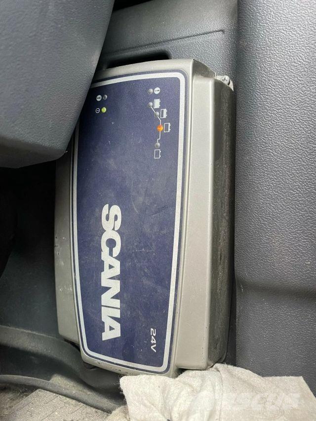 Scania R500 6x2 Camion cadru container