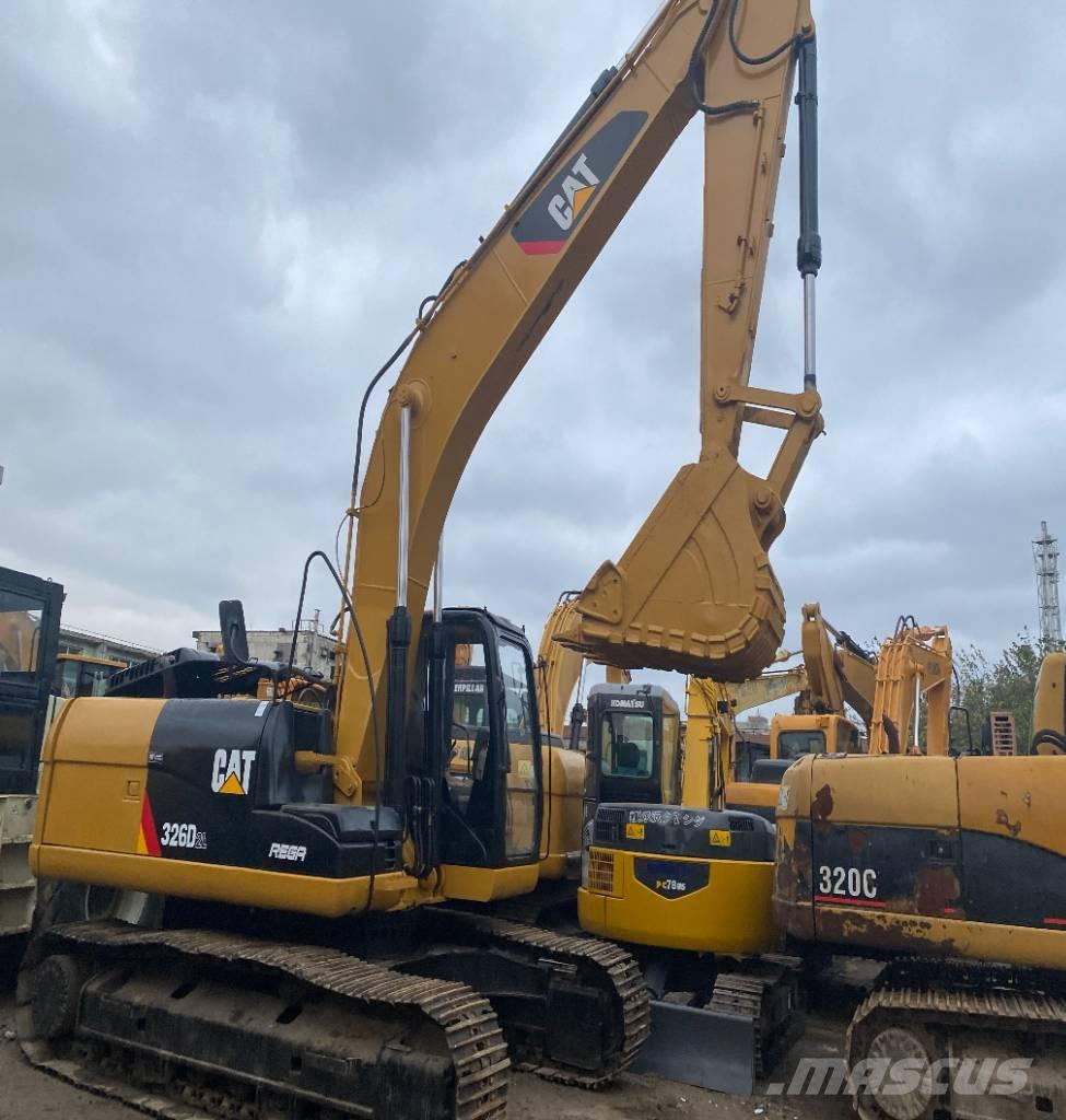 CAT 326 D Excavatoare pe șenile
