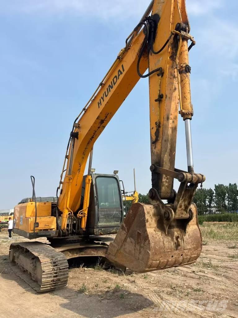 Hyundai Robex 215-7 Excavatoare pe șenile
