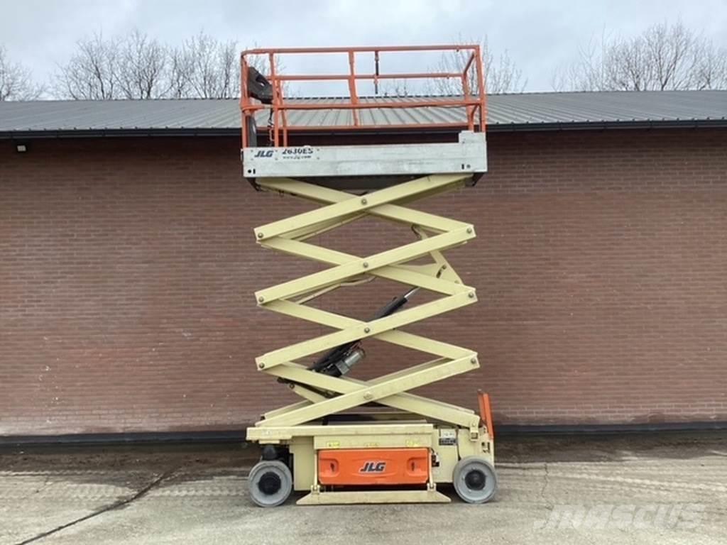 JLG 2630es Platforme foarfeca