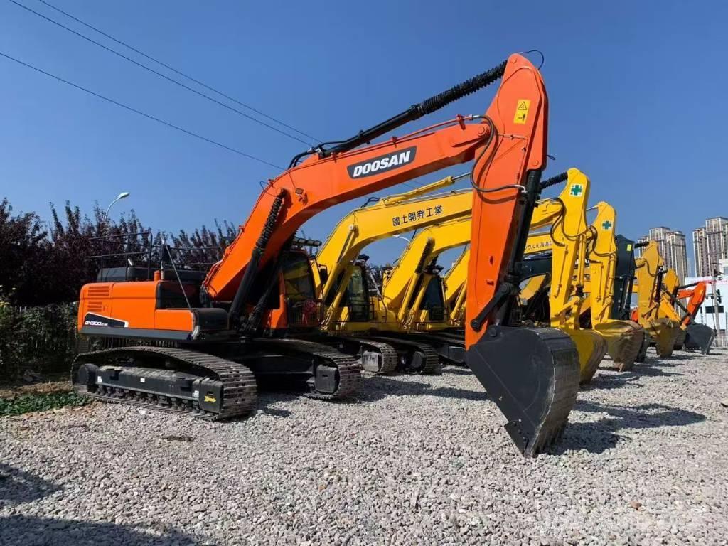 Doosan 300-7 Excavatoare pe șenile
